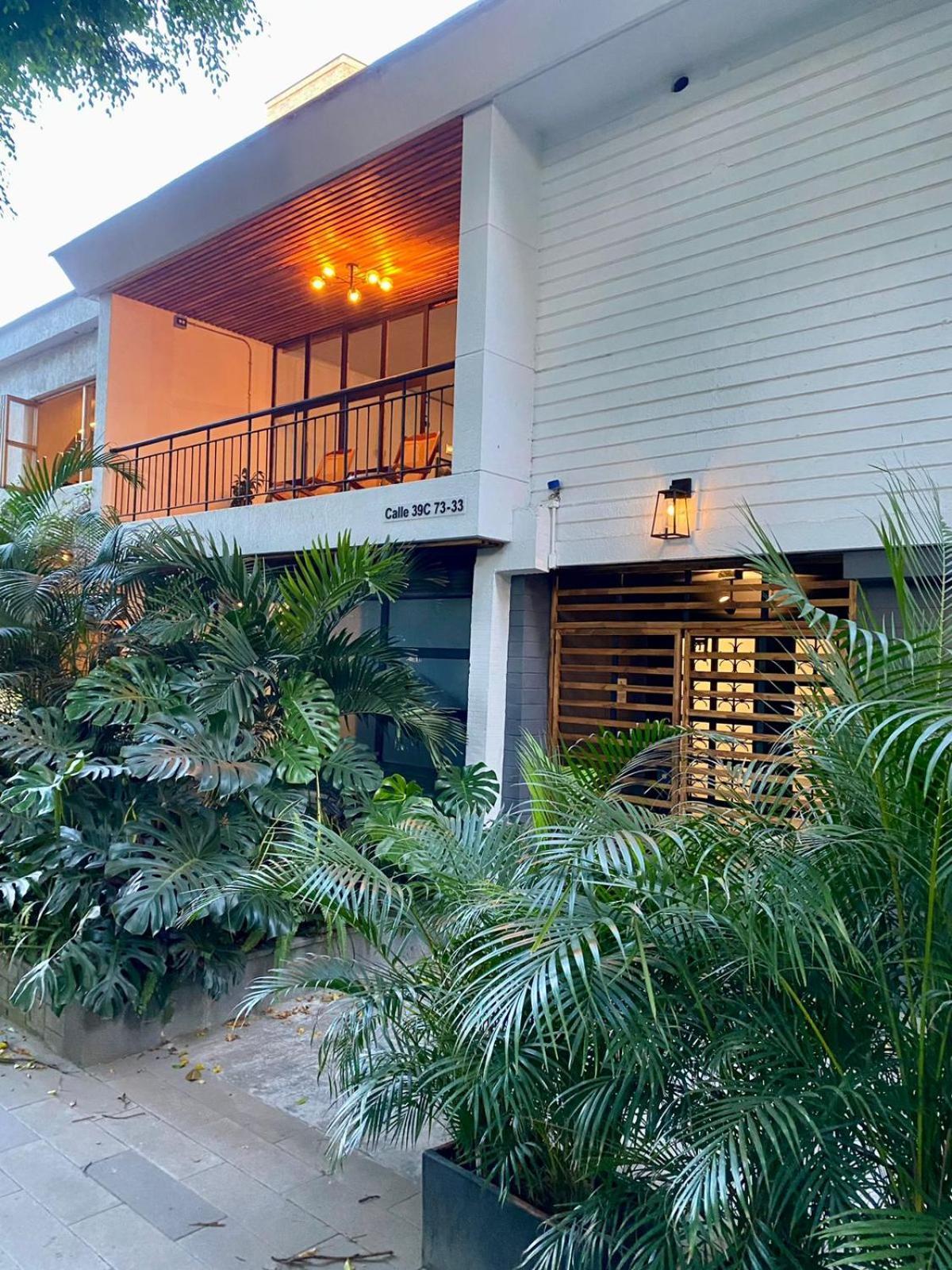Casa Mosaiko Primer Parque Laureles Medellín Exterior foto