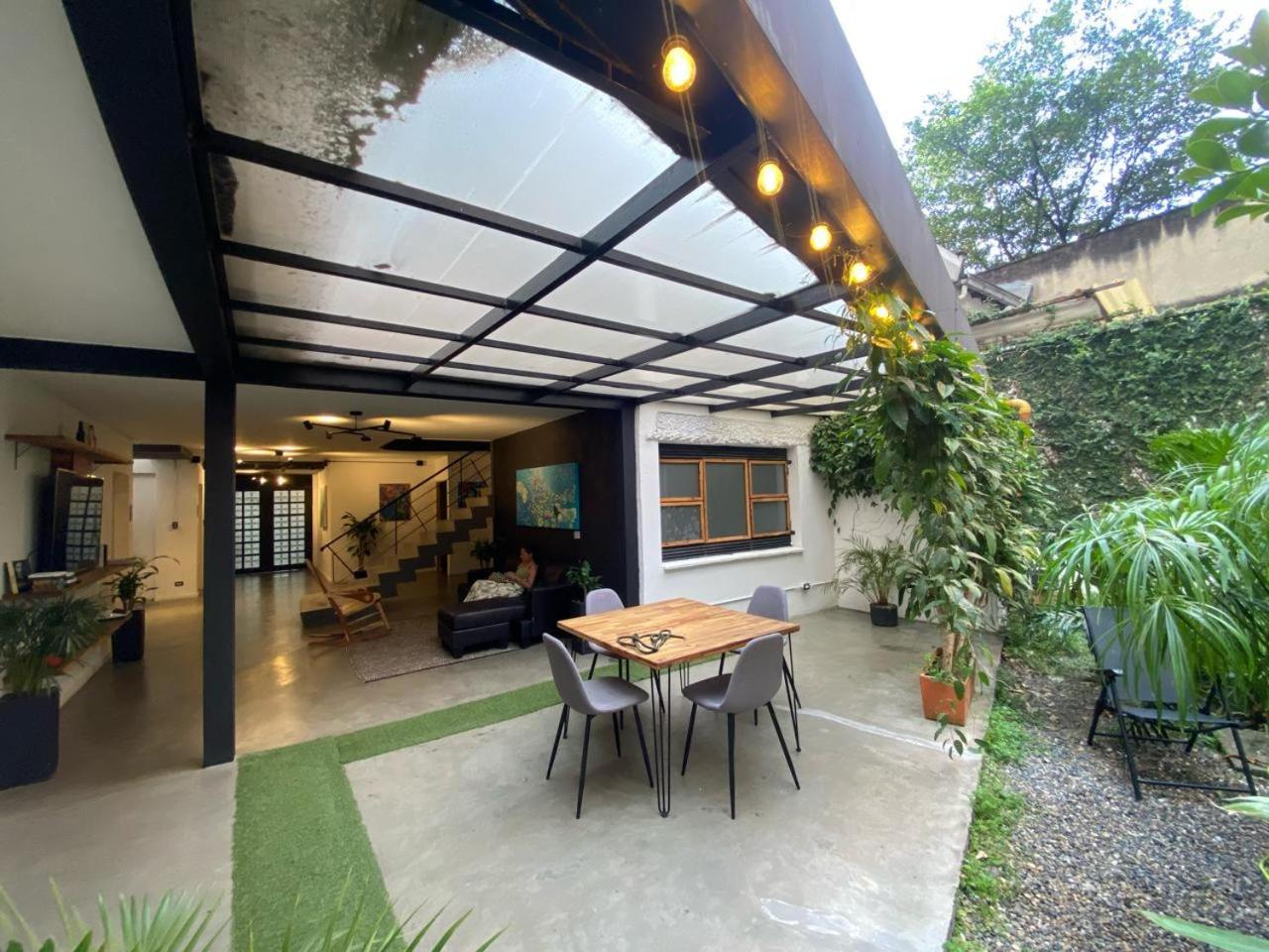 Casa Mosaiko Primer Parque Laureles Medellín Exterior foto